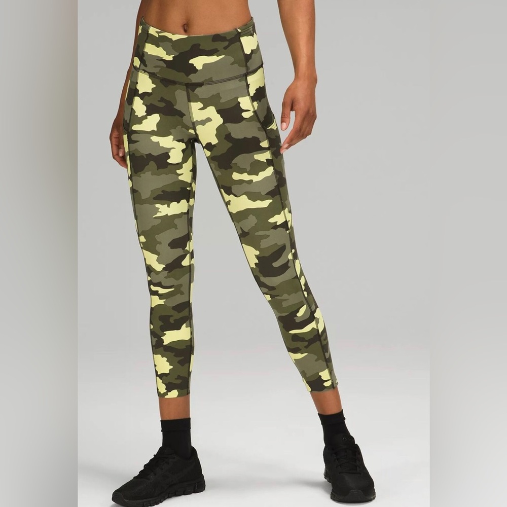 LULULEMON Cropped Leggings!!
